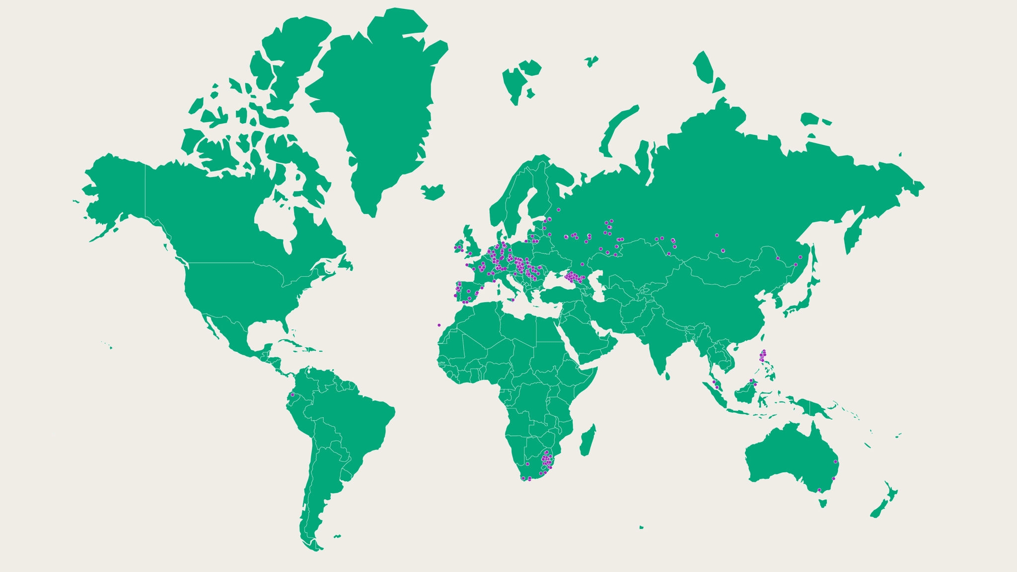 Mapa do mundo com as Clínicas de Hemodiálise B. Braun marcado em roxo.