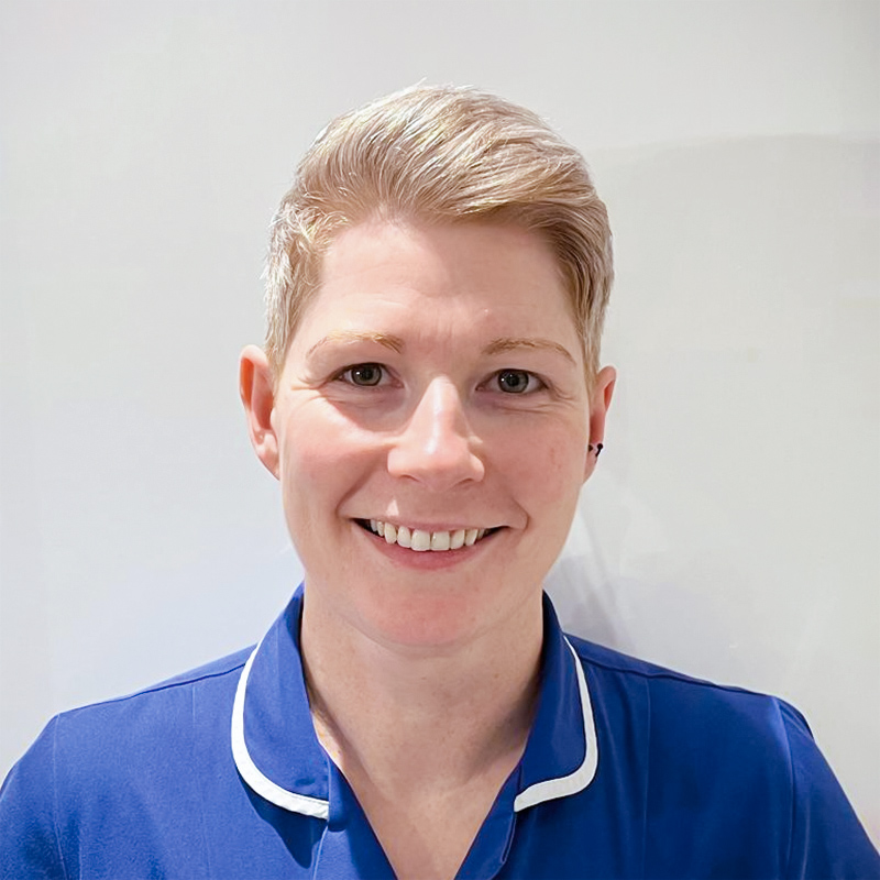 retrato da mulher a sorrir